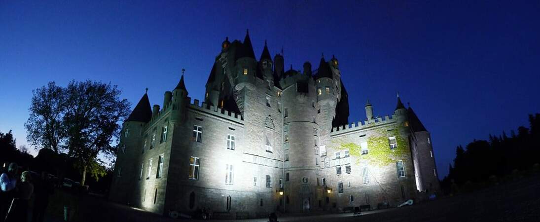 Le Glamis Castle de nuit