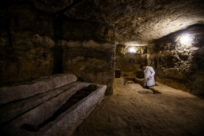 Une mission archéologique a découvert 16 tombes de prêtres égyptiens