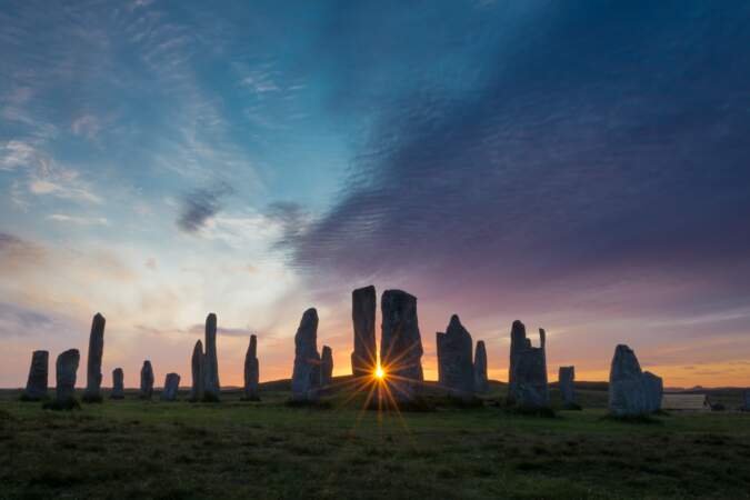 Lever du soleil sur l'île de Lewis en Écosse
