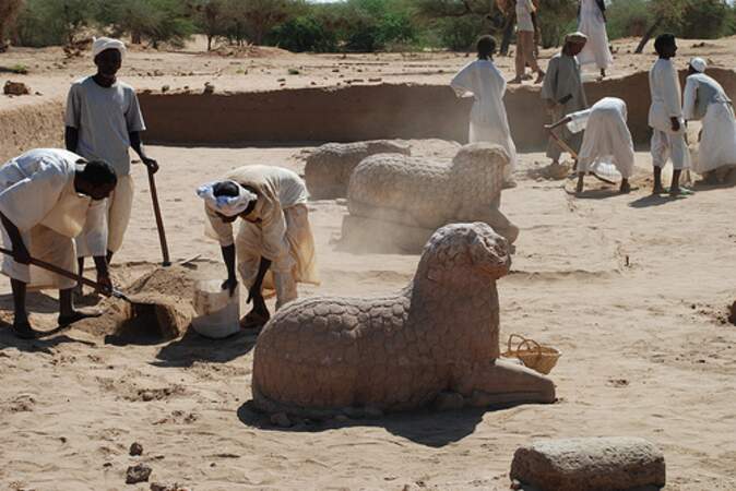 Soudan : la langue méroïtique 2/2