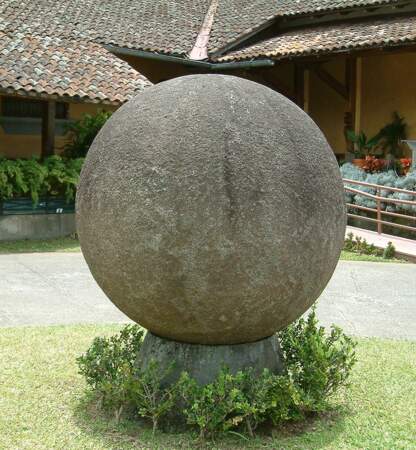Costa Rica : des sphères géantes découvertes dans le Sud du pays 1/2