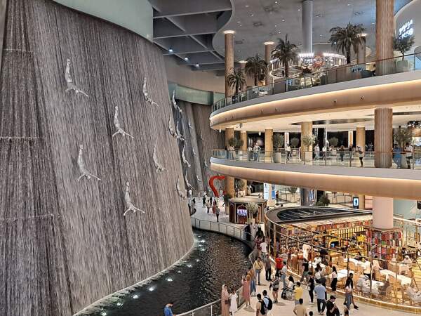Le Dubai Mall, le plus grand centre commercial 2/2