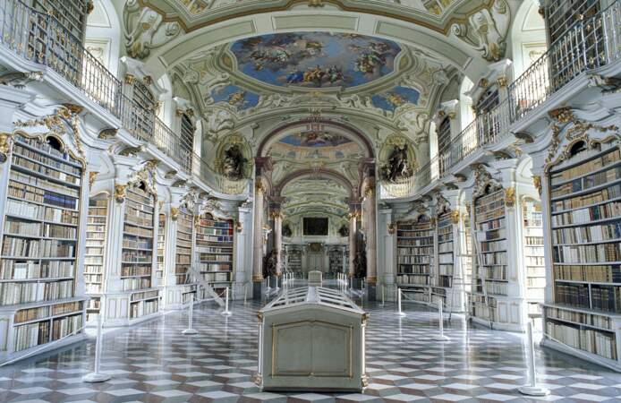 Autriche : la bibliothèque de l’abbaye bénédictine d’Admont 1/2