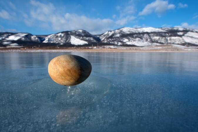 Les "pierres zen" du lac Baïkal